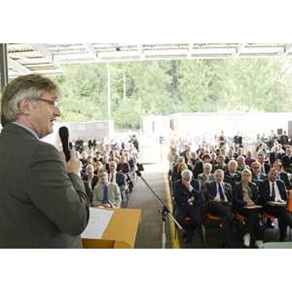 Renzo Tondo (Presidente Friuli Venezia Giulia) interviene alla presentazione della nuova società della storica Cartiera di Ovaro (UD), la R.D.M. OVARO S.p.A. (Ovaro 28/09/12)