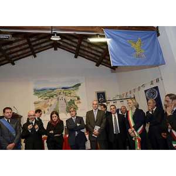 Daniele Macorig (Vicepresidente Provincia PN), Claudio Ricci (Sindaco Assisi), Catiuscia Marini (Presidente Umbria), Renzo Tondo (Presidente Friuli Venezia Giulia) e Maurizio Franz (Presidente Consiglio regionale FVG) nella sede della Pro Loco. (Assisi 03/10/12)