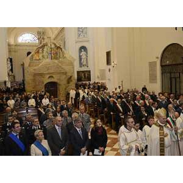 Nicola Callegari (Assessore Provincia PN), Maria Teresa Bassa Poropat (Presidente Provincia TS), Maurizio Franz (Presidente Consiglio regionale FVG), Renzo Tondo (Presidente Friuli Venezia Giulia) e Catiuscia Marini (Presidente Umbria) nella Basilica papale di Santa Maria degli Angeli; sullo sfondo la Porziuncola. (Assisi 03/10/12)