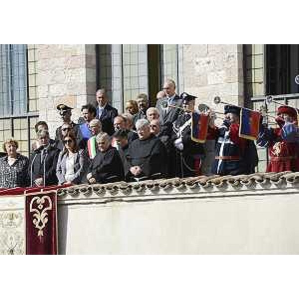 Renzo Tondo (Presidente Friuli Venezia Giulia), tra Catiuscia Marini (Presidente Umbria) e Anna Maria Cancellieri (Ministro Interno), sulla loggia del Sacro Convento. (Assisi 04/10/12)