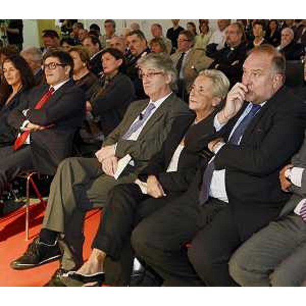 F.Bragagnolo (Presidente Pasta Zara), R.Tondo (Presidente Friuli Venezia Giulia), M.T.Bassa Poropat (Presidente Provincia Trieste) e R.Cosolini (Sindaco Trieste) alla tavola rotonda "Per un Nord Est di pasta buona" in occasione dei 10 anni di Pasta Zara. (Muggia 06/10/12)
