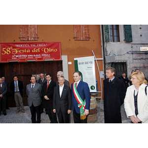Riccardo Illy (Presidente Regione Friuli Venezia Giulia) all'inaugurazione della Festa dei Vini di Bertiolo. (Bertiolo 17/03/07)
