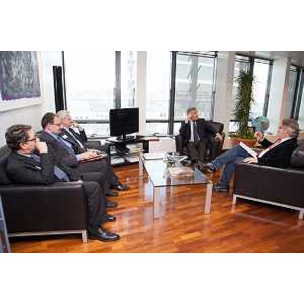 Incontro sulla Ferriera di Servola (TS): A.Viola (Direttore Relazioni internazionali e comunitarie Regione FVG), G.Carbonara (Portavoce Presidente FVG), A.Cancian (Europarlamentare), A.Tajani (Vicepresidente Commissione europea e responsabile Industria ed Imprenditoria) e R.Tondo (Presidente Friuli Venezia Giulia). (Bruxelles 10/10/12)