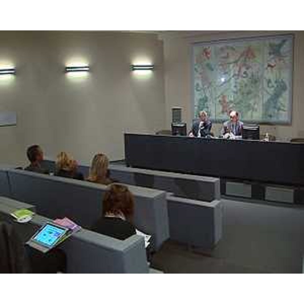 Enzo Moi (Direttore generale Area Science Park) e Roberto Molinaro (Assessore regionale Università e Ricerca) alla presentazione della VII Indagine sulla "Mobilità della conoscenza" realizzata dal CER-Coordinamento degli Enti di Ricerca. (Trieste 11/10/12)