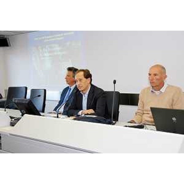 Luca Ciriani (Vicepresidente FVG e assessore regionale Protezione civile) durante la conferenza stampa nella sede della Protezione civile. (Palmanova 22/10/12)