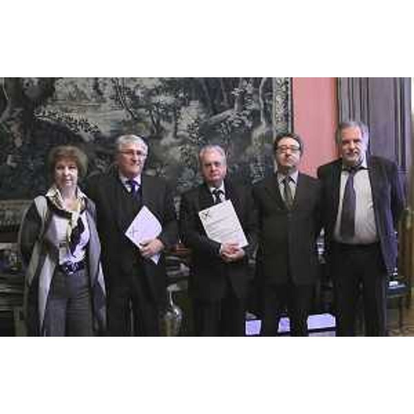 Silvano Stefanutti (Presidente Fondazione Villa Russiz), Michail Piotrovsky (Direttore generale Museo Ermitage), Augusto Viola (Direttore regionale Cultura e Relazioni internazionali) e Maurizio Cecconi (Associazione Villaggio globale International). (San Pietroburgo 24/10/12)