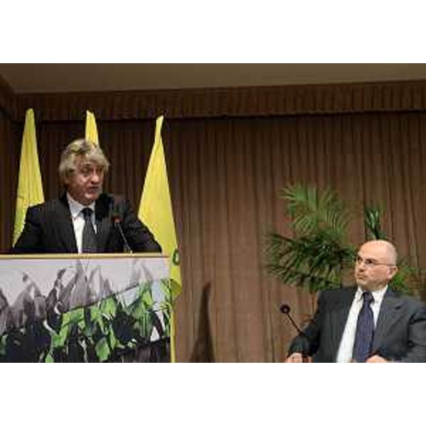 Renzo Tondo (Presidente Friuli Venezia Giulia) interviene al convegno "L'irrigazione è vita. Un'esigenza per l'agricoltura e l'ambiente del FVG". (Udine 13/11/12)