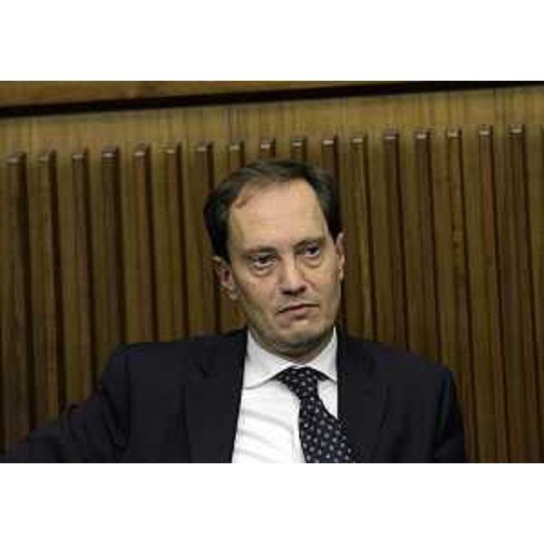 Luca Ciriani (Vicepresidente FVG e assessore regionale Salute) durante il dibattito sul ddl di riordino del SSR-Servizio Sanitario Regionale, in Consiglio regionale. (Trieste 21/11/12)