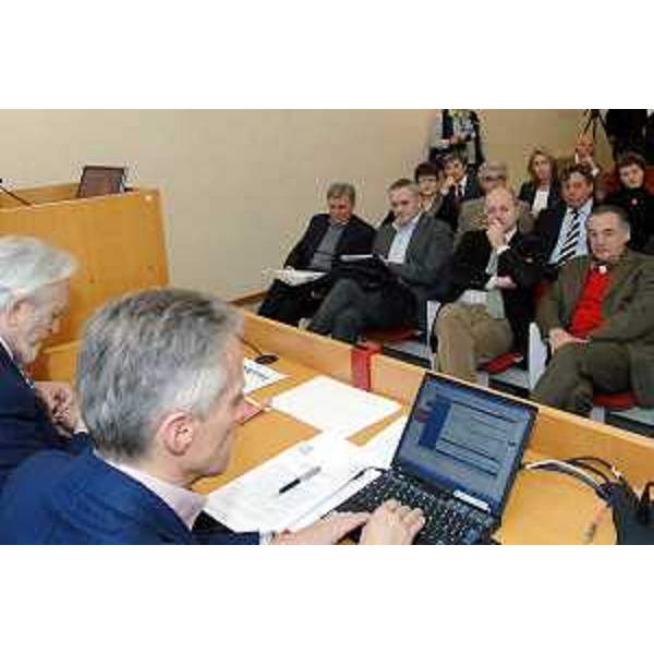 Riccardo Illy (Presidente Regione Friuli Venezia GIulia) al convegno "Presunto Colpevole" organizzato dalla Corecom e dall'Ordine dei Giornalisti del Friuli Venezia Giulia. (Scodovacca di Cervignano 26/03/07)
