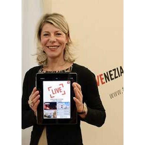 Federica Seganti (Assessore regionale Attività produttive) alla presentazione del cofanetto "Friuli Venezia Giulia Box for you" e della LIVE IT APP. (Trieste 23/11/12)