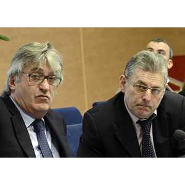 Renzo Tondo (Presidente Friuli Venezia Giulia) e Alessandro Colautti (Presidente IV Commissione consiliare permanente) al convegno su "La nuova legge regionale 19/2012 in materia di energia e distribuzione carburanti". (Udine 26/11/12)