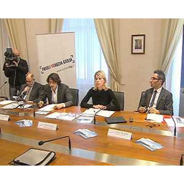 Edi Sommariva ed Alessandro Gaetano (Direttore generale e Responsabile Marketing TurismoFVG), Federica Seganti (Assessore regionale Attività produttive) e Stefano Mazzolini (Presidente Promotur) alla presentazione della campagna per la promozione integrata del prodotto neve in Friuli Venezia Giulia. (Trieste 27/11/12)