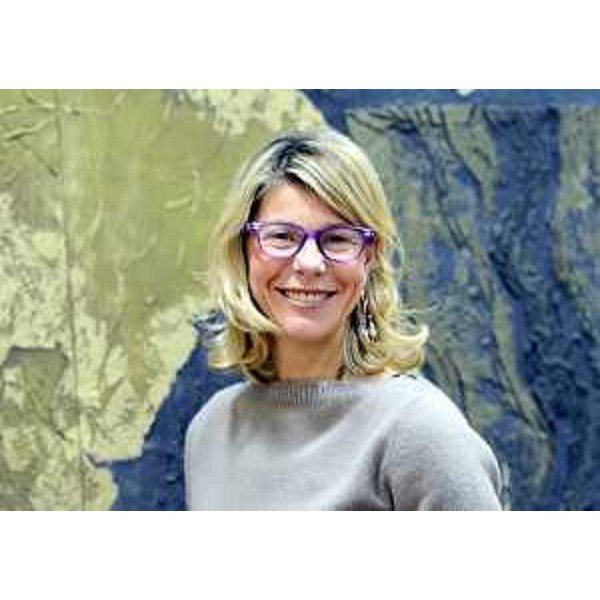 Federica Seganti (Assessore regionale Attività produttive) illustra la chiusura dell'iter per i contributi per la competitività alle PMI. (Trieste 30/11/12)