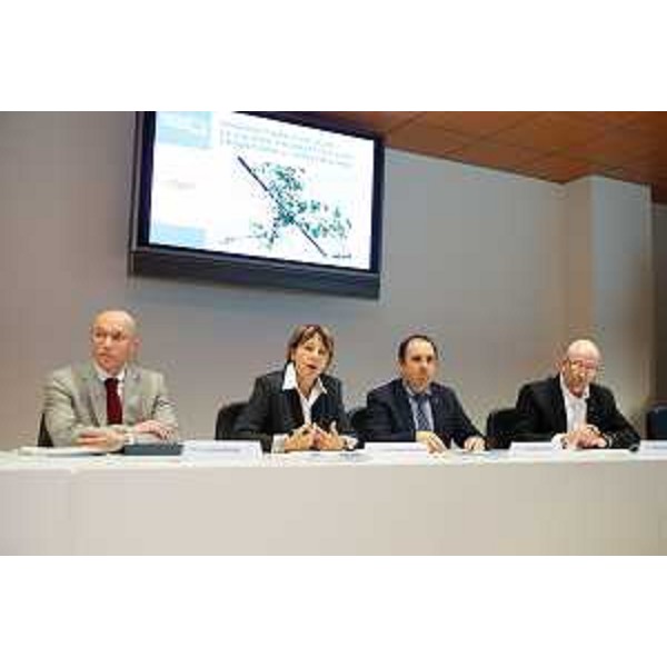 L.Bulfone (Direttore Risorse rurali Regione FVG), C.Compagno (Rettore Università Udine), C.Violino (Assessore regionale Risorse rurali) e M.Bellini (Direttore ERSA) alla presentazione dei progetti del CRITA-Centro di Ricerca e Innovazione Tecnologica in Agricoltura. (Udine 30/11/12)