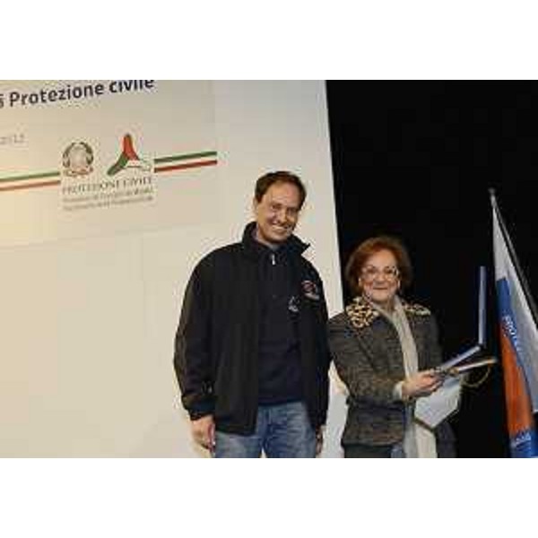 Luca Ciriani (Vicepresidente FVG e assessore regionale Protezione civile) e Francesca Adelaide Garufi (Prefetto Trieste e Commissario di Governo in Friuli Venezia Giulia) all'annuale festa di ringraziamento della Regione alla Protezione civile del FVG. (Pordenone 01/12/12)