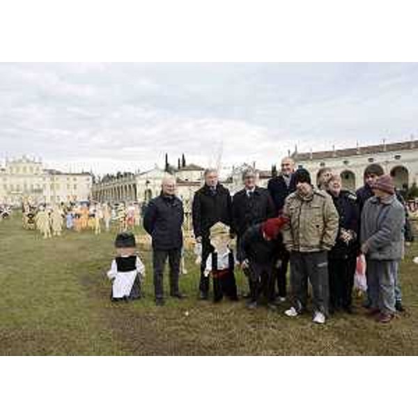 Renzo Tondo (Presidente Friuli Venezia Giulia) e Maurizio Franz (Presidente Consiglio regionale) all'inaugurazione di "Natale in Villa". (Villa Manin di Passariano 07/12/12)