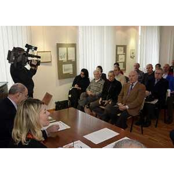 Federica Seganti (Assessore regionale Attività produttive) durante l'illustrazione della legge regionale 22/2012 sulla valorizzazione in sicurezza della montagna regionale. (Trieste 17/12/12)