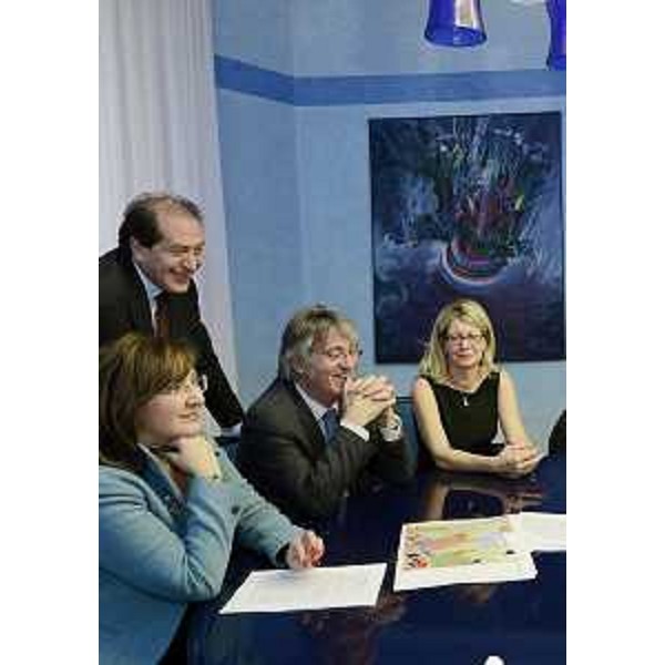 Antonella Manca (Ragioniere generale Regione FVG), Franco Dal Mas (Consigliere regionale), Renzo Tondo (Presidente Friuli Venezia Giulia) e Sandra Savino (Assessore regionale Programmazione) alla firma dell'intesa per l'Accordo di Programma per la realizzazione dell'Ospedale e della Cittadella della Salute di Pordenone. (Trieste 18/12/12)