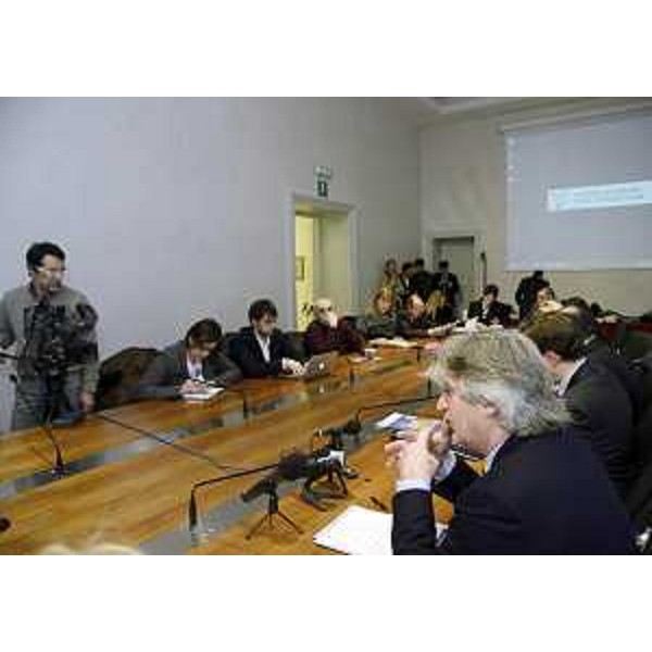Renzo Tondo (Presidente Friuli Venezia Giulia), insieme agli assessori della sua Giunta, traccia un bilancio del 2012 in un incontro con la stampa, nella sede della Regione. (Trieste 21/12/12)