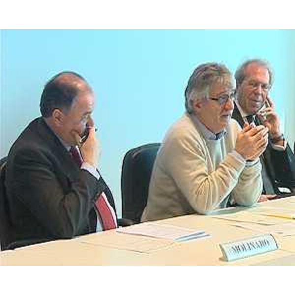 Roberto Molinaro (Assessore regionale Università Ricerca) e Renzo Tondo (Presidente Friuli Venezia Giulia) alla conferenza stampa di presentazione dei tre cluster tecnologici nazionali, banditi dal MIUR, a cui partecipa il FVG. (Udine 03/01/13)