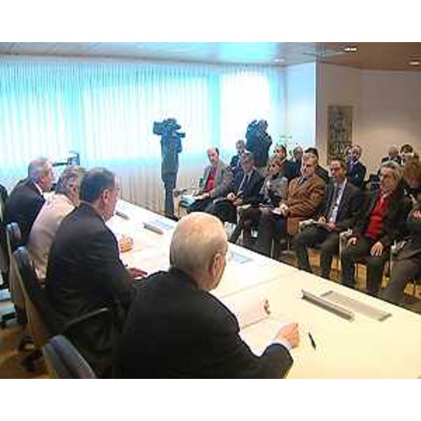 La conferenza stampa di presentazione dei tre cluster tecnologici nazionali, banditi dal MIUR, a cui partecipa il FVG. (Udine 03/01/13)
