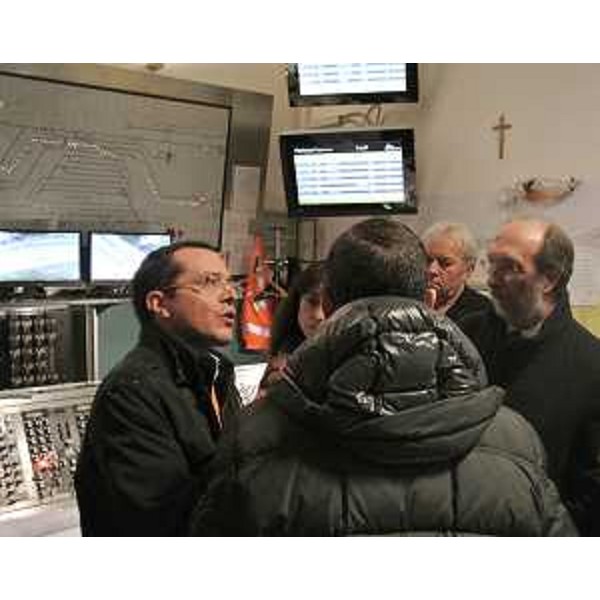 Antonio Cinquemani (Caporeparto Struttura RFI Trieste) e Riccardo Riccardi (Assessore regionale Infrastrutture) in riunione alla Stazione ferroviaria. (Udine 08/01/13)