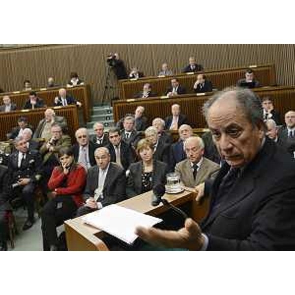 Franco Gallo (Presidente Corte Costituzionale) interviene nella seduta celebrativa per il 50° anniversario della promulgazione dello Statuto di Autonomia della Regione Friuli Venezia Giulia, in Consiglio regionale. (Trieste 31/01/2013)