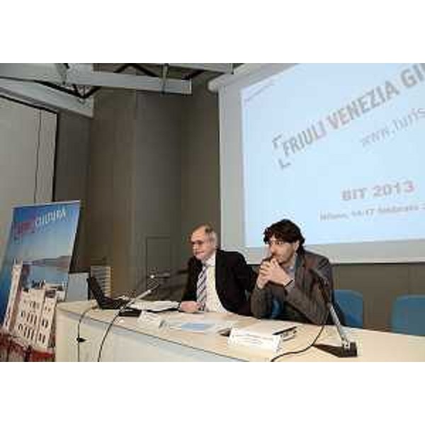 Edi Sommariva e Alessandro Gaetano (Direttore generale e responsabile Marketing TurismoFVG) alla conferenza stampa sulla partecipazione del Friuli Venezia Giulia alla BIT-Borsa Internazionale del Turismo 2013. (Trieste 08/02/2013)