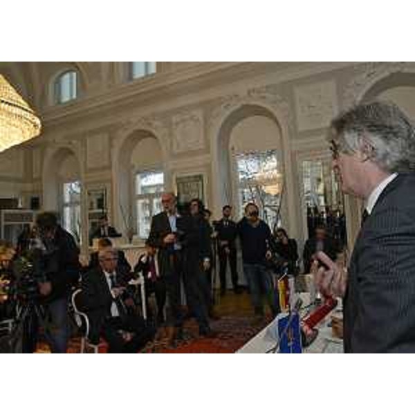 Renzo Tondo (Presidente Friuli Venezia Giulia) in conferenza stampa sull'insediamento dell'Assemblea del GECT Euregio "Senza confini". (Klagenfurt 19/02/13)