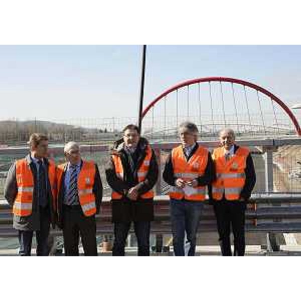 Enrico Razzini ed Emilio Terpin (Direttore operativo e presidente Autovie Venete), Enrico Ghergetta (Presidente Provincia Gorizia), Renzo Tondo (Presidente Friuli Venezia Giulia) ed Ettore Romoli (Sindaco Gorizia) nel corso del sopralluogo ai lavori in corso sul raccordo autostradale Villesse-Gorizia. (Gorizia 28/02/13)