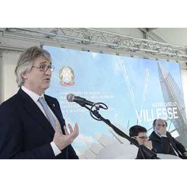 Renzo Tondo (Presidente Friuli Venezia Giulia) interviene alla cerimonia d'inaugurazione del casello di Villesse sulla A34 (Villesse-Gorizia). (Villesse 02/03/13)