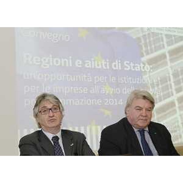 Renzo Tondo (Presidente Friuli Venezia Giulia) ed Elio De Anna (Assessore regionale Relazioni internazionali e comunitarie) al convegno "Regioni e Aiuti di Stato" al Savoia Excelsior Palace. (Trieste 04/03/13)