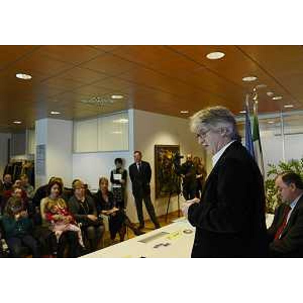 Renzo Tondo (Presidente Friuli Venezia Giulia) nel corso della conferenza stampa che ha confermato l'ampliamento dei benefici della "Family Card FVG 2013". (Udine 05/03/13)