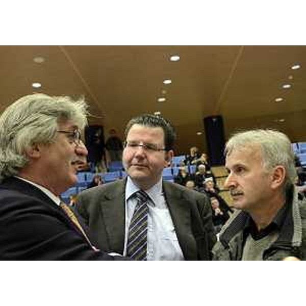 Renzo Tondo (Presidente Friuli Venezia Giulia) alla presentazione dei Cantieri lavoro - nuova iniziativa avviata dalla Regione per sostenere i lavoratori colpiti dalla crisi - agli amministratori locali e provinciali del FVG. (Udine 06/03/13)