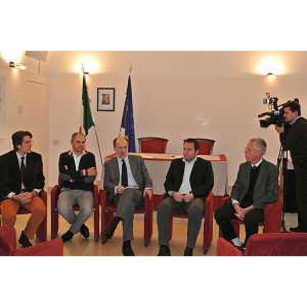 Incontro tra Riccardo Riccardi (Assessore regionale Infrastrutture) ed Emiliano Edera (Assessore Innovazione Comune Trieste) per la sottoscrizione del Protocollo d'intesa per lo sviluppo della Rete metropolitana a banda larga MAN/Metropolitan Area Network, in Municipio. (Trieste 06/03/13)