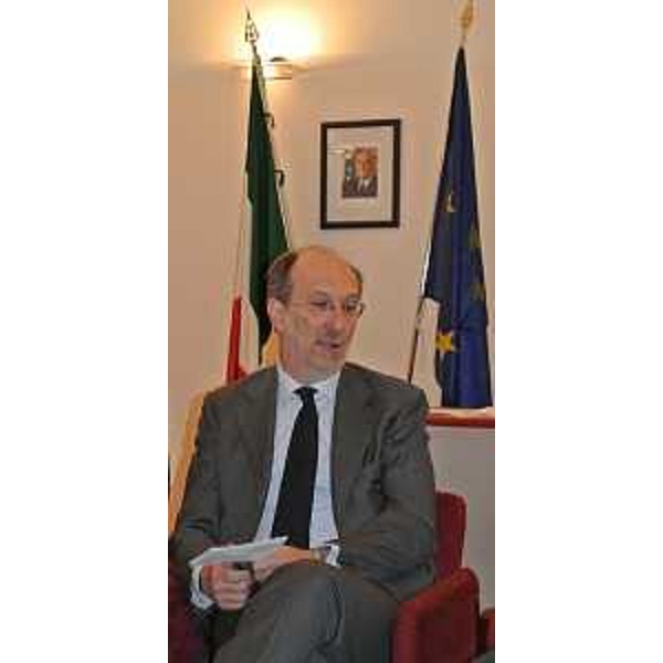 Riccardo Riccardi (Assessore regionale Infrastrutture) all'incontro per la sottoscrizione del Protocollo d'intesa per lo sviluppo della Rete metropolitana a banda larga MAN/Metropolitan Area Network, in Municipio. (Trieste 06/03/13)