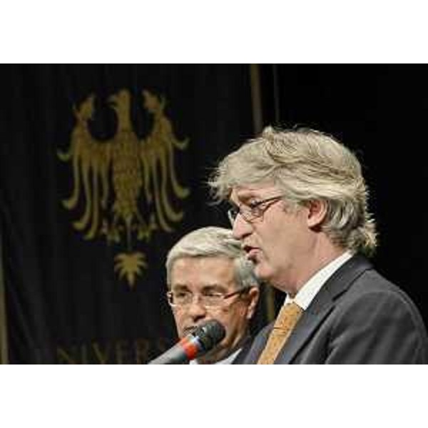 Renzo Tondo (Presidente Friuli Venezia Giulia) interviene all'inaugurazione dell'Anno accademico 2012-2013 dell'Università friulana, accanto a Pietro Fontanini (Presidente Provincia Udine). (Udine 06/03/13)