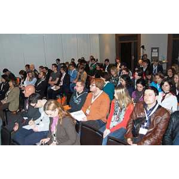 Partecipanti al convegno dei giovani corregionali all'estero. (Marsiglia 08/04/13)