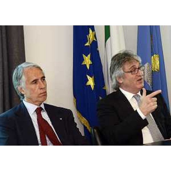 Giovanni Malagò (Presidente CONI-Comitato Olimpico Nazionale Italiano) con il presidente della Regione Friuli Venezia Giulia. (Udine 18/04/13)