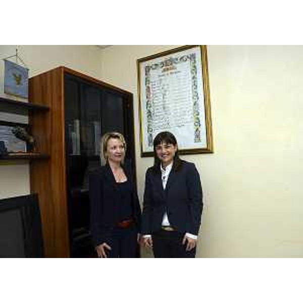 Alessandra Vinciguerra (Viceprefetto vicario Pordenone) e Debora Serracchiani (Presidente Friuli Venezia Giulia) in Prefettura. (Pordenone 29/04/13)