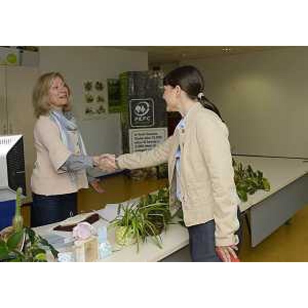 Debora Serracchiani (Presidente Friuli Venezia Giulia) visita gli uffici regionali. (Udine 30/04/13)