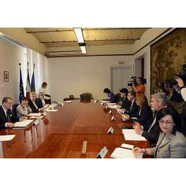 La prima riunione della nuova Giunta regionale presieduta da Debora Serracchiani (Presidente Friuli Venezia Giulia), nella sede della Regione FVG. (Trieste 06/05/13)