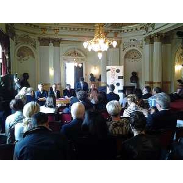 La presentazione delle iniziative che Mittelfest 2013 prepara per l'ingresso della Croazia nell'Unione europea (01/07/13), nel foyer del Teatro Nazionale. (Zagabria 16/05/13)