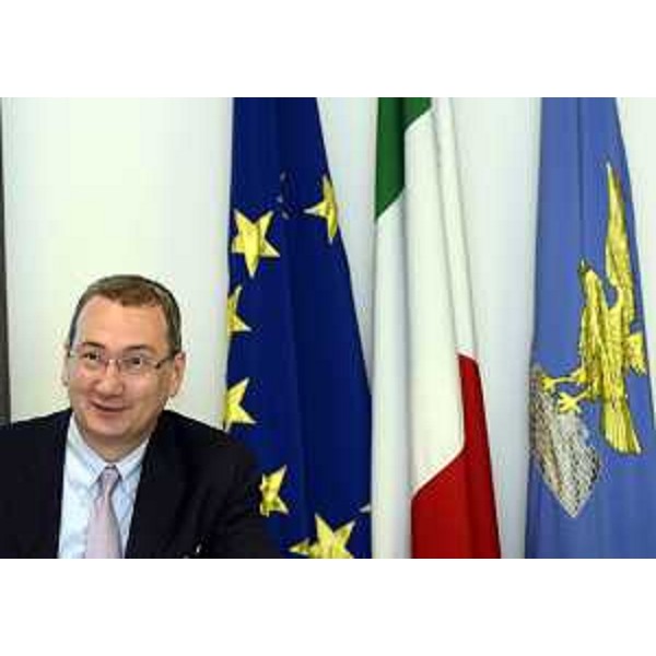 Sergio Bolzonello (Vicepresidente FVG e assessore regionale Attività produttive e Risorse rurali, agroalimentari e forestali) durante la riunione della Giunta regionale. (Udine 01/06/13)