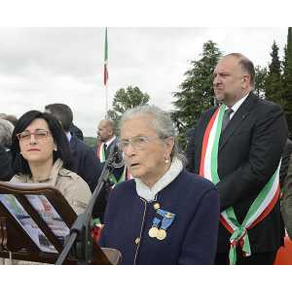 Sara Vito (Assessore regionale Ambiente, Energia e Politiche Montagna), Paola Del Din Carnielli (Medaglia d'oro al Valor militare) e Roberto Cosolini (Sindaco Trieste) alle celebrazioni della Festa della Repubblica. (Redipuglia 02/06/13)