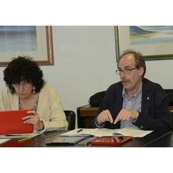 Gli assessori regionali Loredana Panariti (Lavoro, Formazione, Commercio, Pari Opportunità) e Gianni Torrenti (Istruzione, Università, Ricerca, Famiglia, Associazionismo, Cooperazione, Cultura, Sport, Relazioni internazionali e comunitarie) alla riunione della Giunta regionale. (Udine 15/06/13)