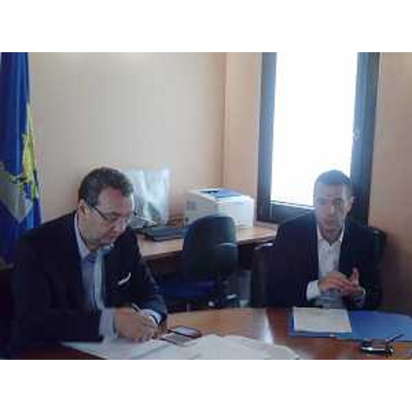 Sergio Bolzonello (Vicepresidente FVG e assessore regionale Attività produttive, Risorse rurali, agroalimentari e forestali) e Alessandro Ciriani (Presidente Provincia Pordenone) al Tavolo di confronto sulle criticità aziendali del Pordenonese. (Pordenone 18/06/13)
