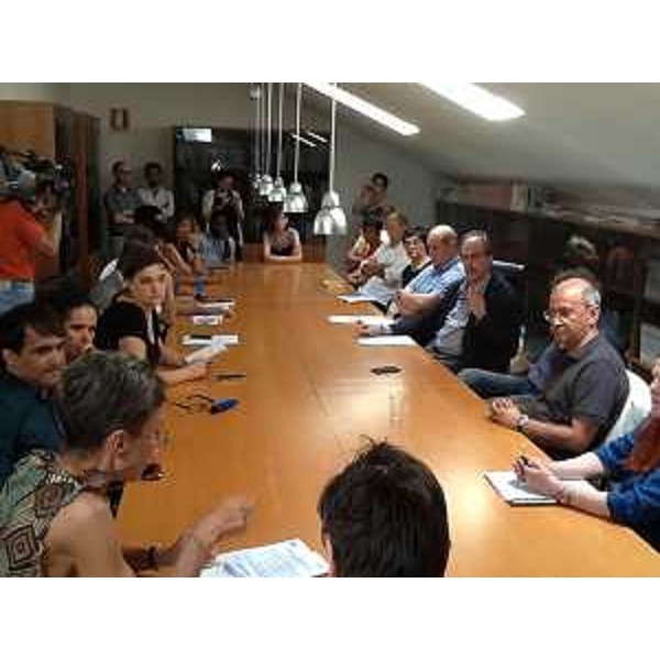 Gianni Torrenti (Assessore regionale Istruzione, Università, Ricerca, Famiglia, Associazionismo, Cooperazione, Cultura, Sport, Relazioni internazionali e comunitarie), nella Giornata Mondiale del Rifugiato, incontra amministratori locali, responsabili dei servizi sociali e rifugiati. (Trieste 20/06/13)