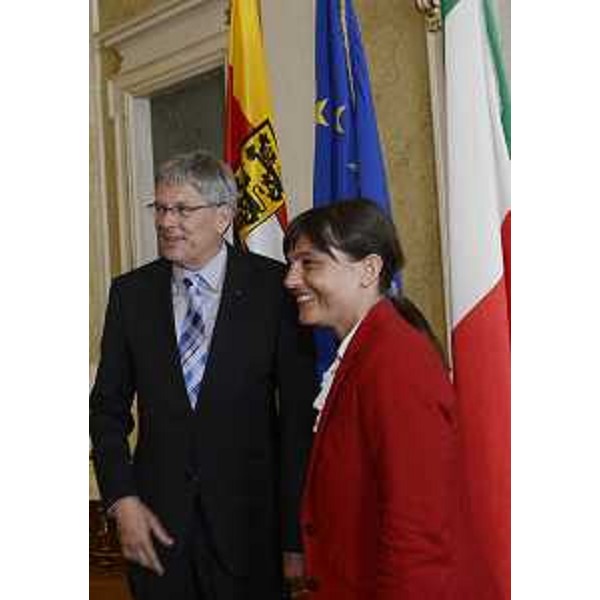 Peter Kaiser (Presidente Land Carinzia) e Debora Serracchiani (Presidente Friuli Venezia Giulia) nella sede della Regione FVG. (Trieste 25/06/13)