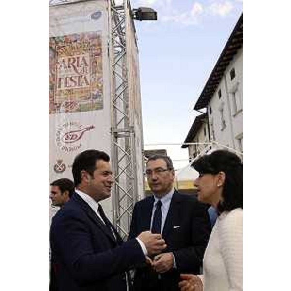 Mariagrazia Santoro (Assessore regionale Pianificazione territoriale e Lavori pubblici), Sergio Bolzonello (Vicepresidente FVG e assessore regionale Attività produttive) e Franco Iacop (Presidente Consiglio regionale FVG) all’inaugurazione di “Aria di Festa”. (San Daniele del Friuli 28/06/13)